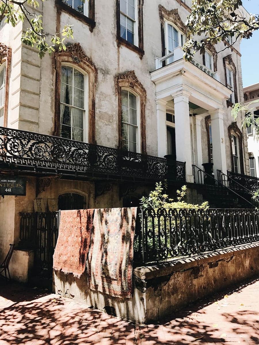 Elegant historic Savannah vacation home with classic Southern architecture